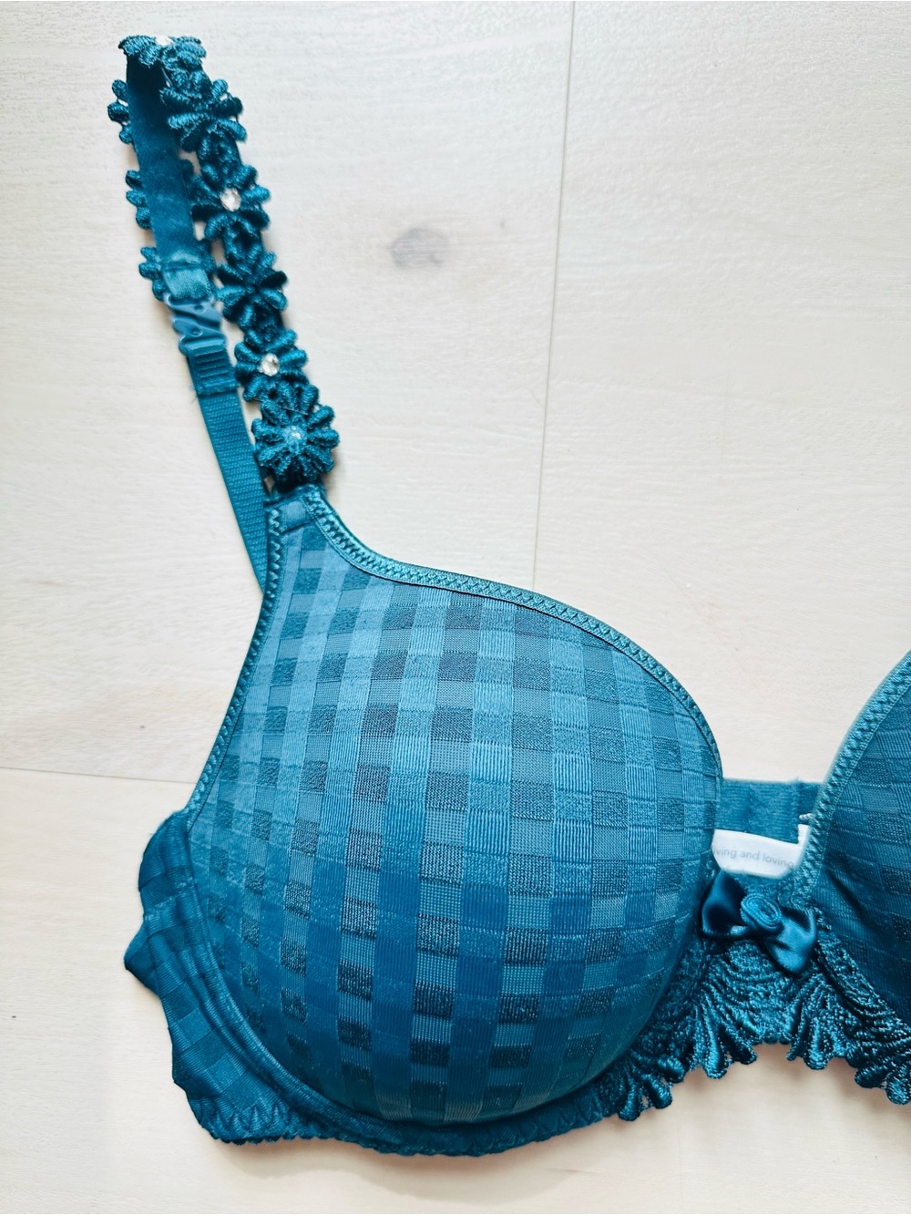 Avero Heart Shape Bra Empire Green Teal Floral-Trim T-Shirt Bra - Comfortable - Picture 4 of 16